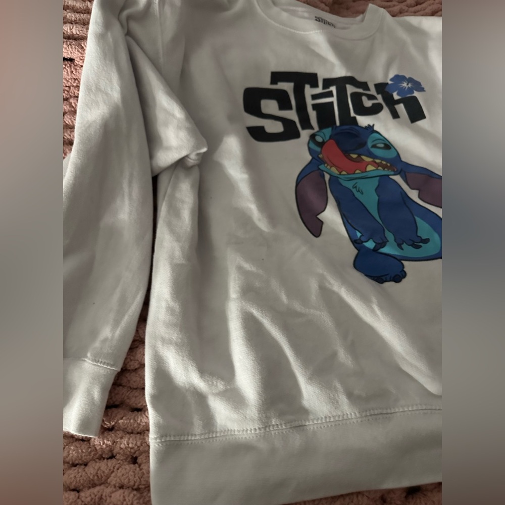 Disney Stitch Unisex XL Long Sleeve White Crewneck Sweatshirt - Picture 3 of 6